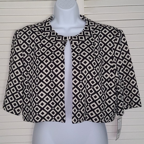 Jessica Howard Jackets & Blazers - Jessica Howard beaded cropped jacket 16 NWT